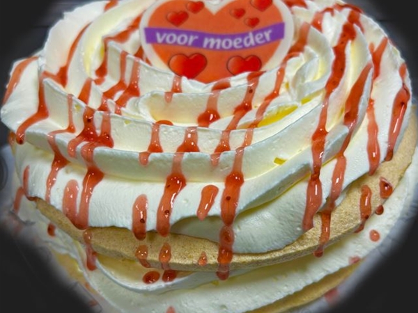 schuimtaart moederdag±6 pers